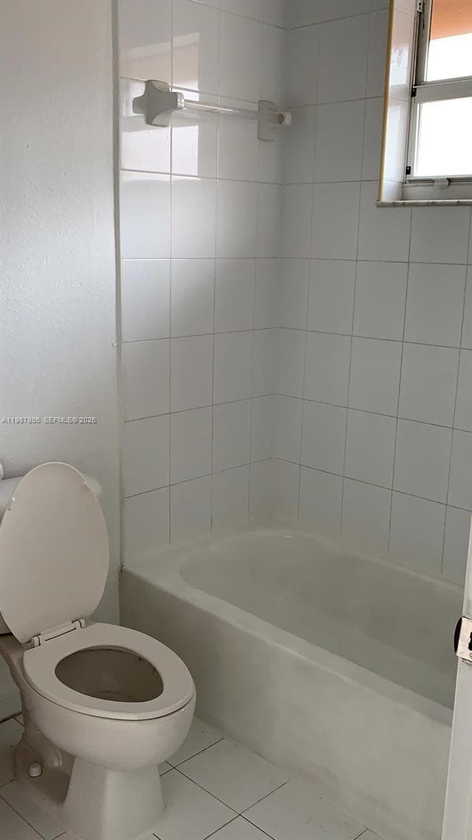 7905 NW 8 ST # 8A, Miami FL 33126 — 20