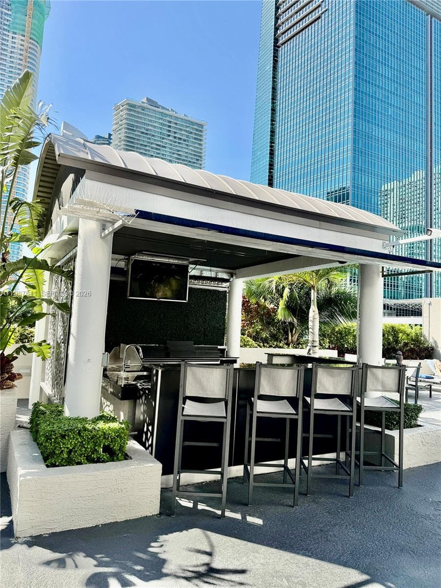 185 SE 14th Ter # 2701, Miami FL 33131 — 24