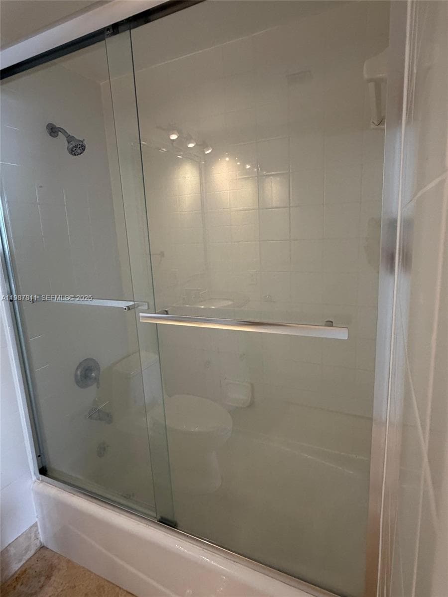 185 SE 14th Ter # 2701, Miami FL 33131 — 11