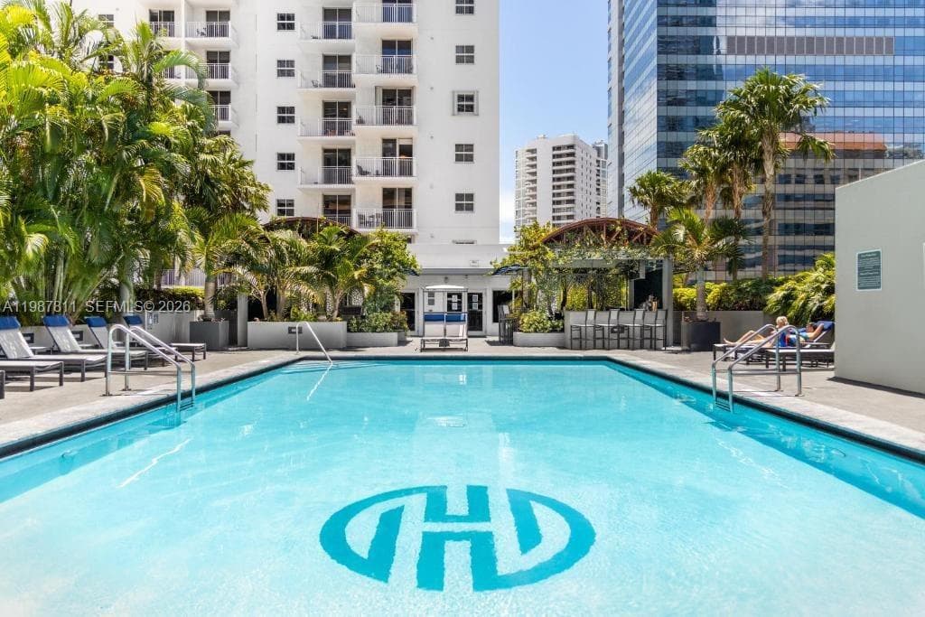 185 SE 14th Ter # 2701, Miami FL 33131 — 19