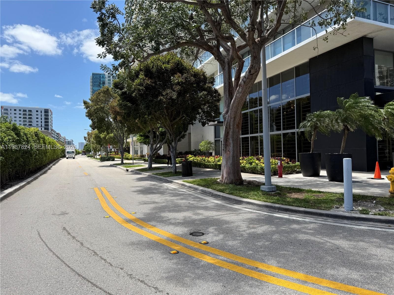 3470 E Coast Ave # H0603, Miami FL 33137 — 33