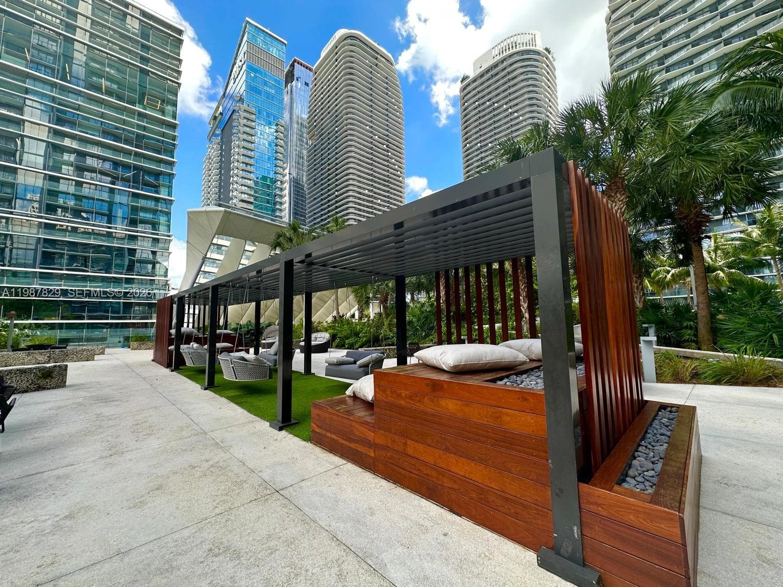 88 SW 7th St # 3609, Miami FL 33130 — 16