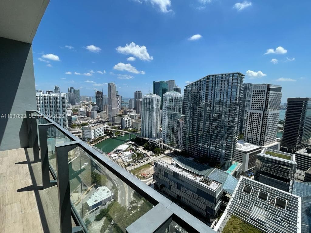 88 SW 7th St # 3609, Miami FL 33130 — 10