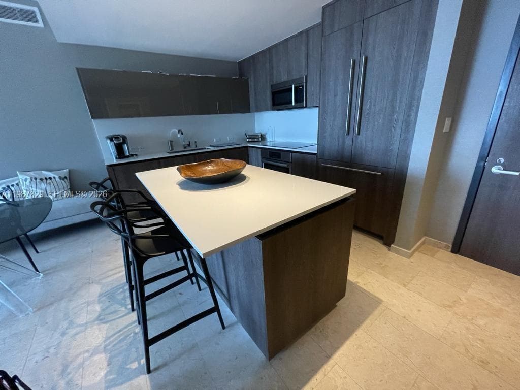 88 SW 7th St # 3609, Miami FL 33130 — 4