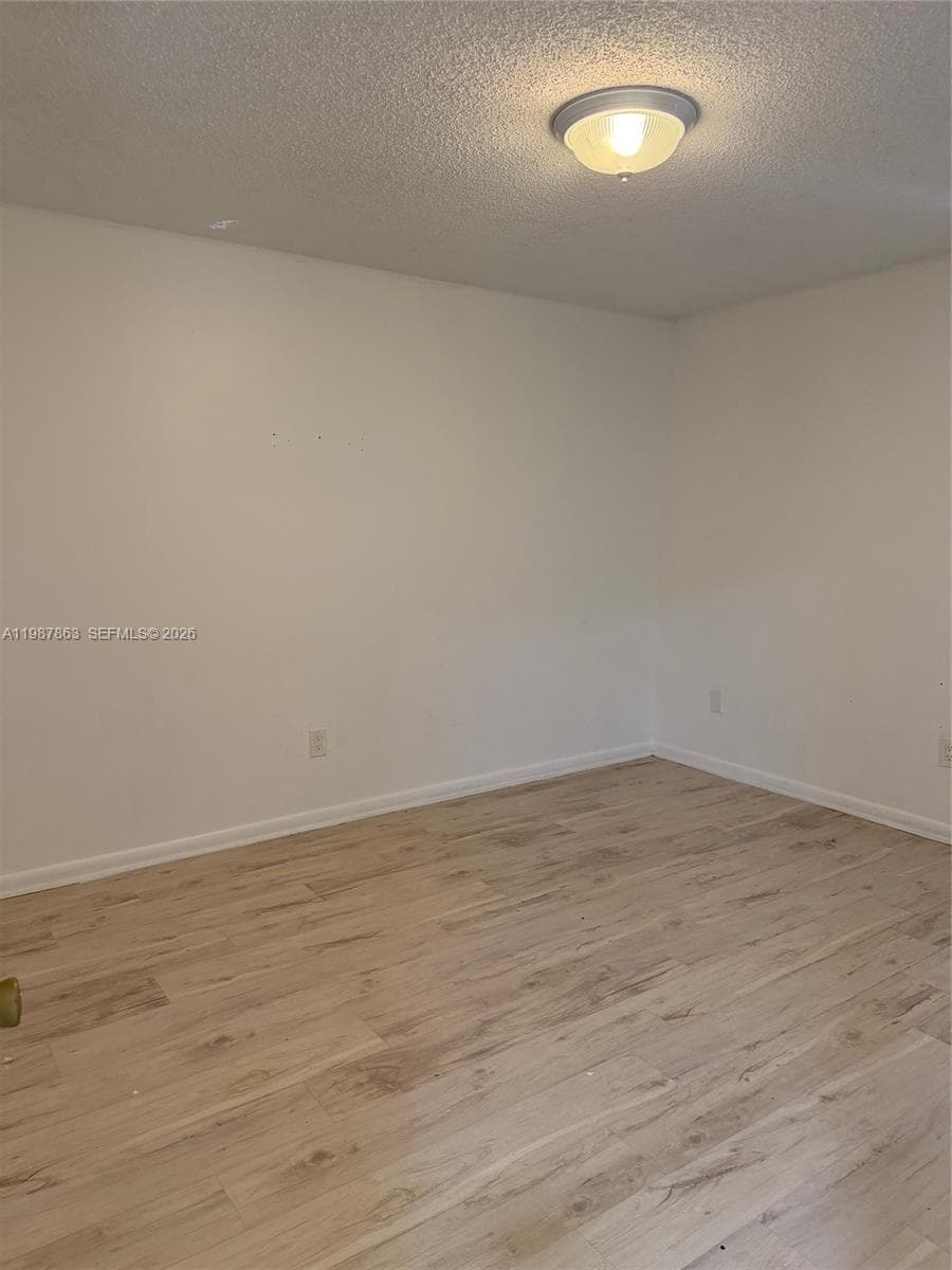 1419 Yellowthroat St, Homestead FL 33035 — 12