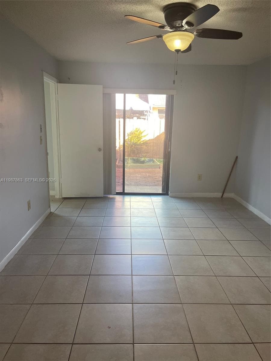 1419 Yellowthroat St, Homestead FL 33035 — 20