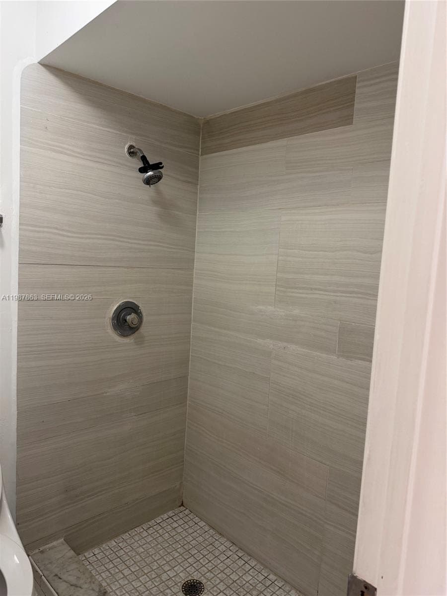 1419 Yellowthroat St, Homestead FL 33035 — 37