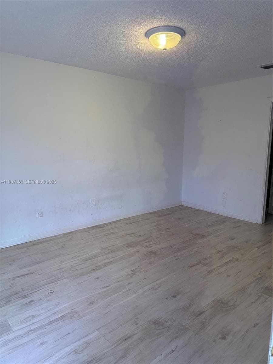 1419 Yellowthroat St, Homestead FL 33035 — 15