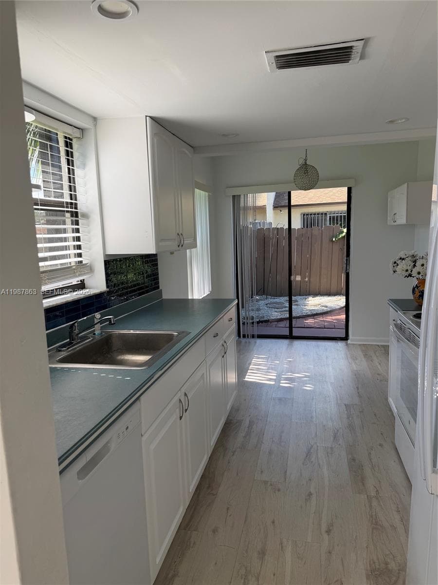 1419 Yellowthroat St, Homestead FL 33035 — 4