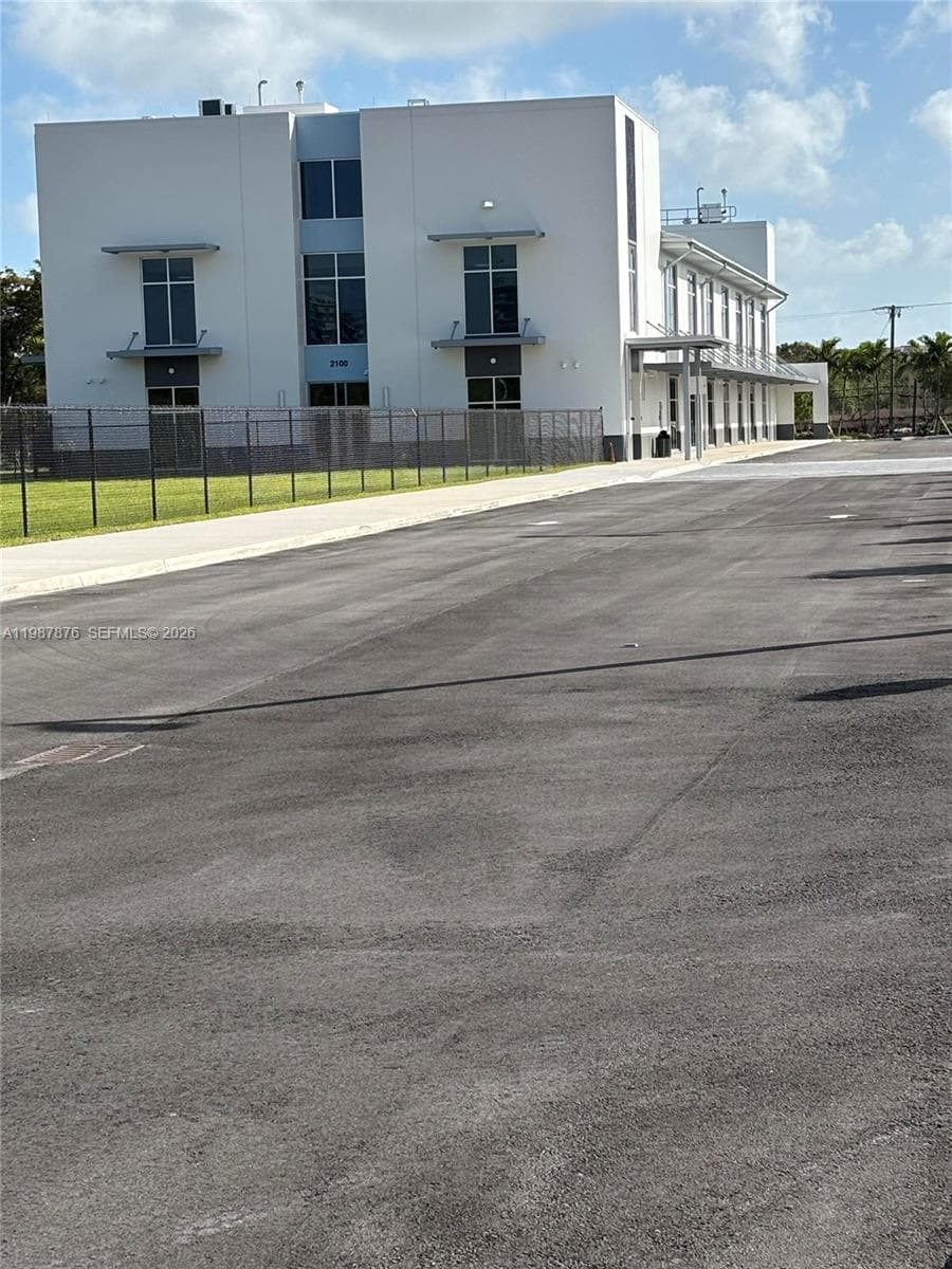 2050 NE 140th St # 12, North Miami Beach FL 33181 — 10