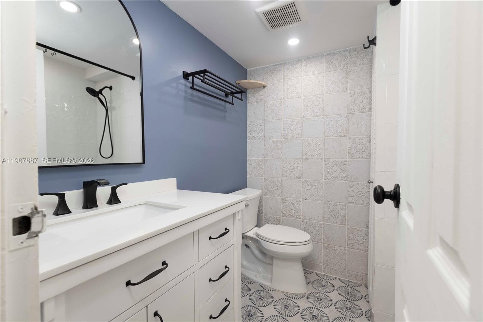 13499 Biscayne Blvd # 613, North Miami FL 33181 — 16