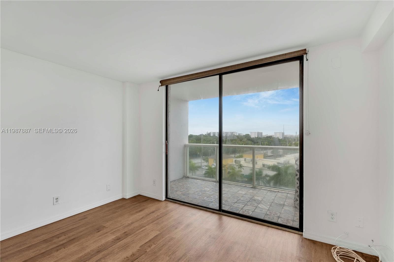 13499 Biscayne Blvd # 613, North Miami FL 33181 — 11