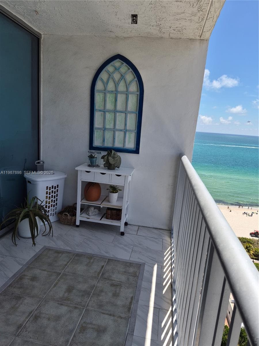 2655 Collins Ave # 1910, Miami Beach FL 33140 — 22