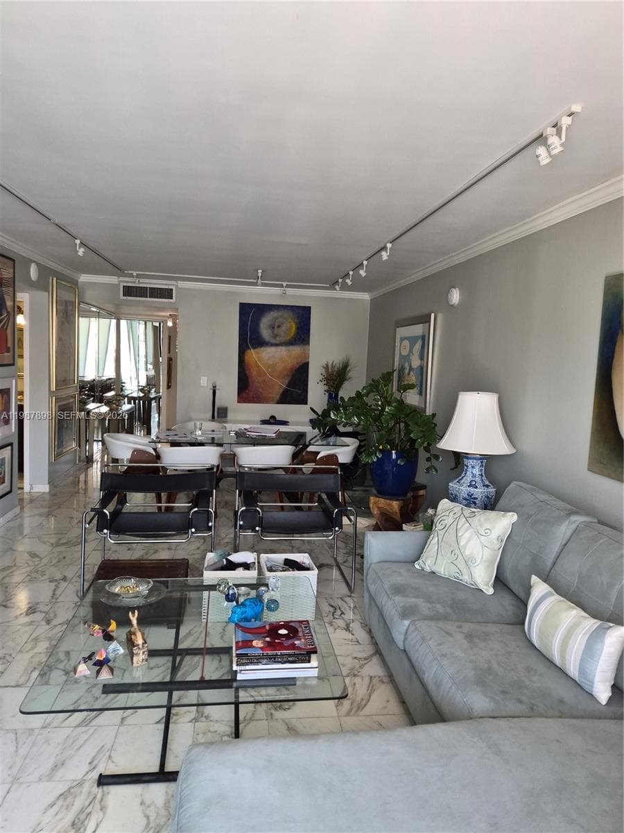 2655 Collins Ave # 1910, Miami Beach FL 33140 — 9