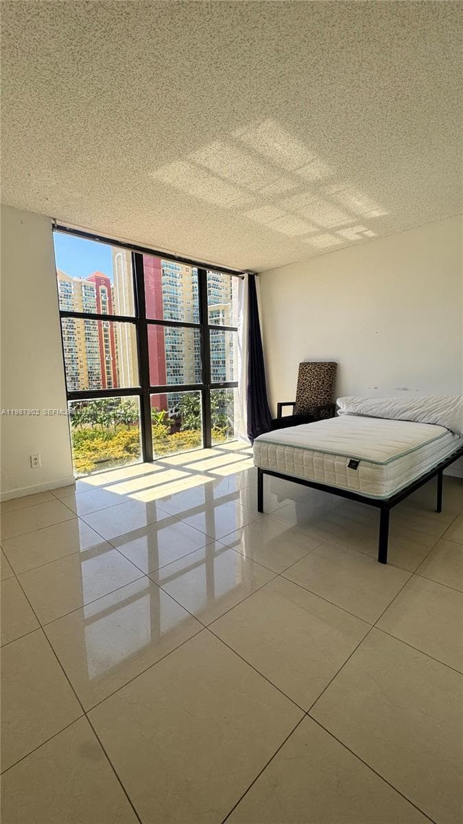 17021 N Bay Rd # 1015, Sunny Isles Beach FL 33160 — 19