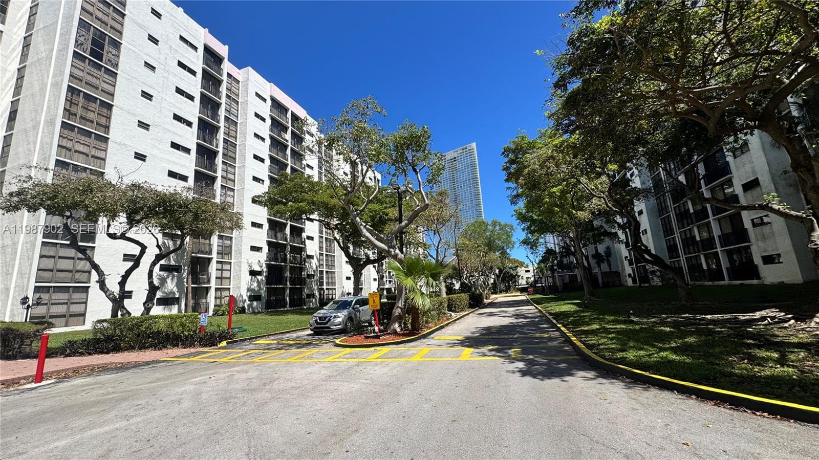 17021 N Bay Rd # 1015, Sunny Isles Beach FL 33160 — 39
