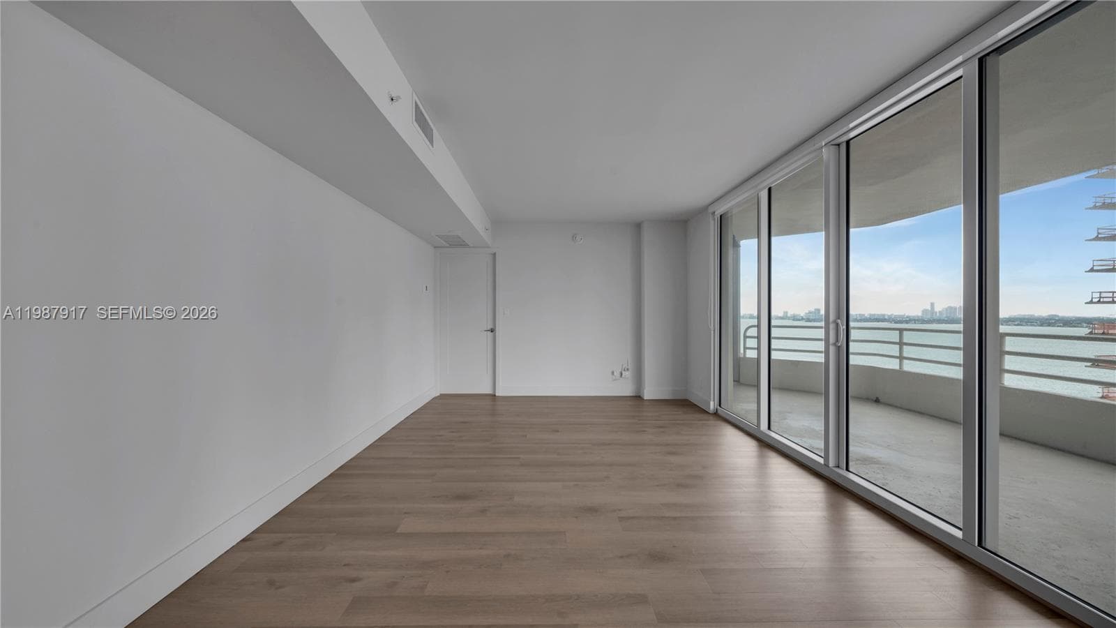 555 NE 34th St # 2307, Miami FL 33137 — 12