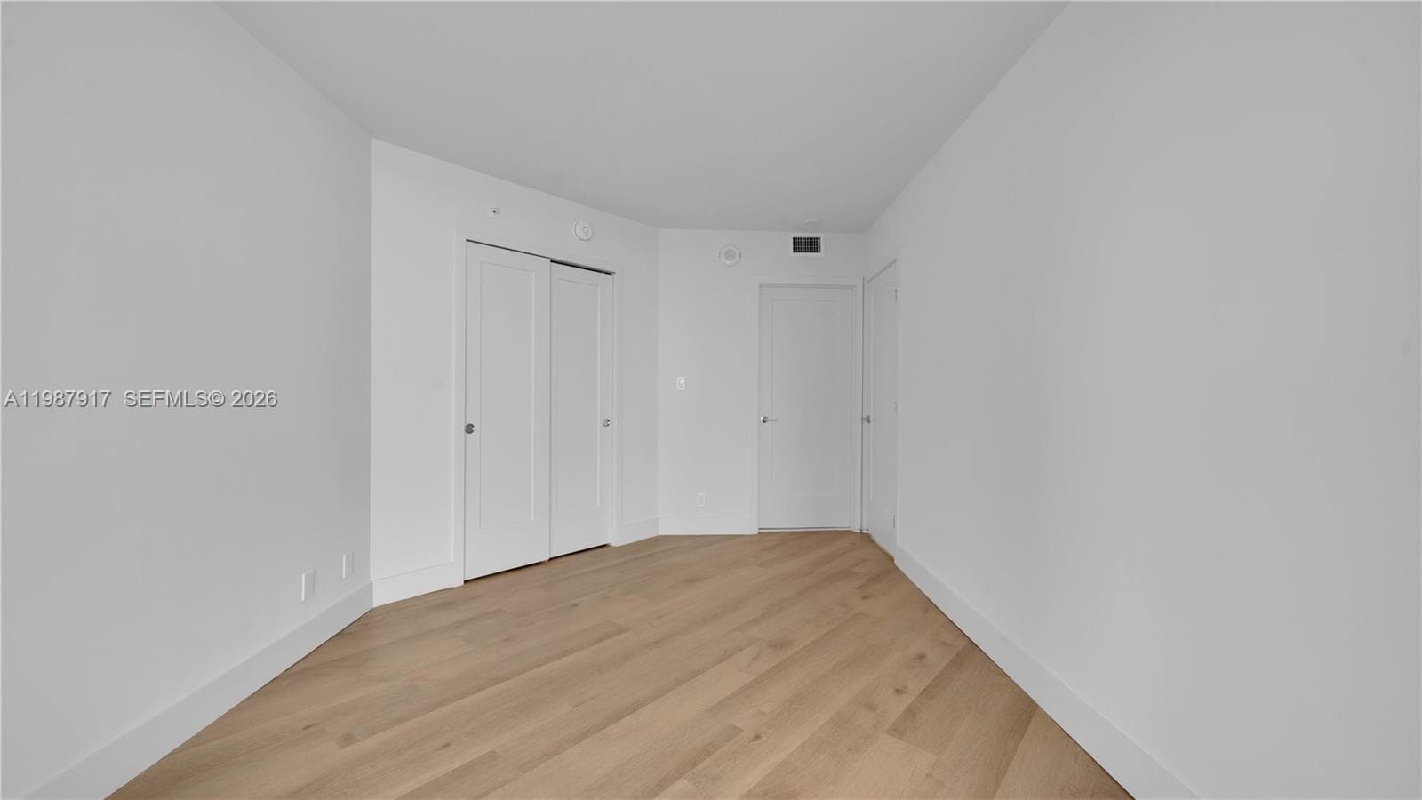 555 NE 34th St # 2307, Miami FL 33137 — 30