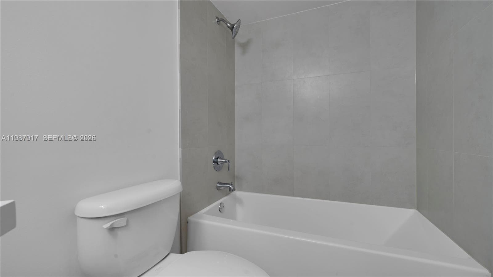 555 NE 34th St # 2307, Miami FL 33137 — 33