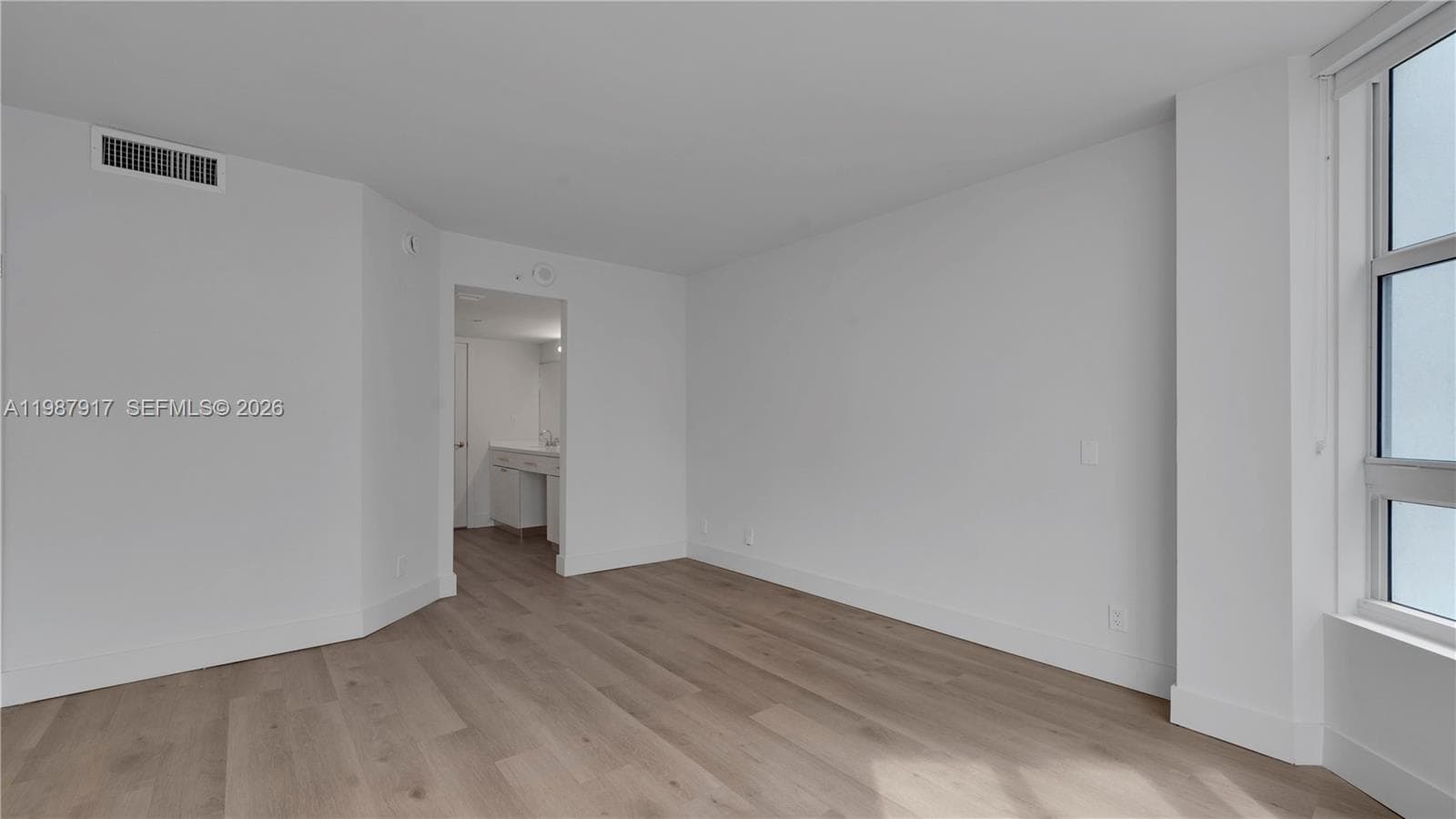555 NE 34th St # 2307, Miami FL 33137 — 19