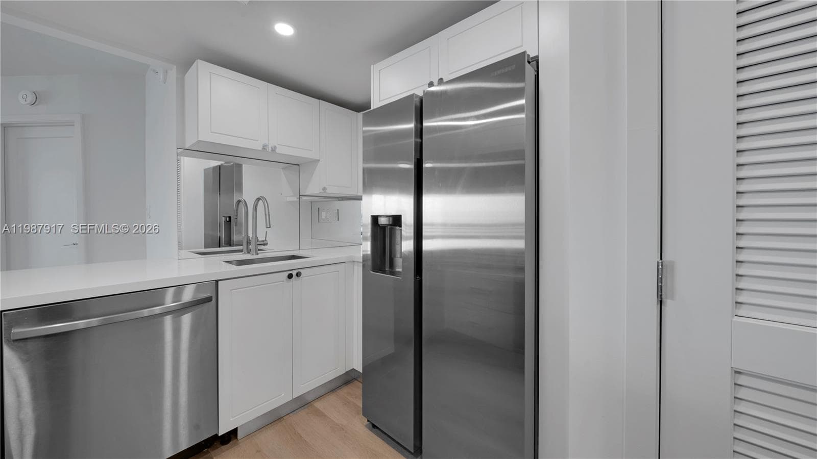555 NE 34th St # 2307, Miami FL 33137 — 8
