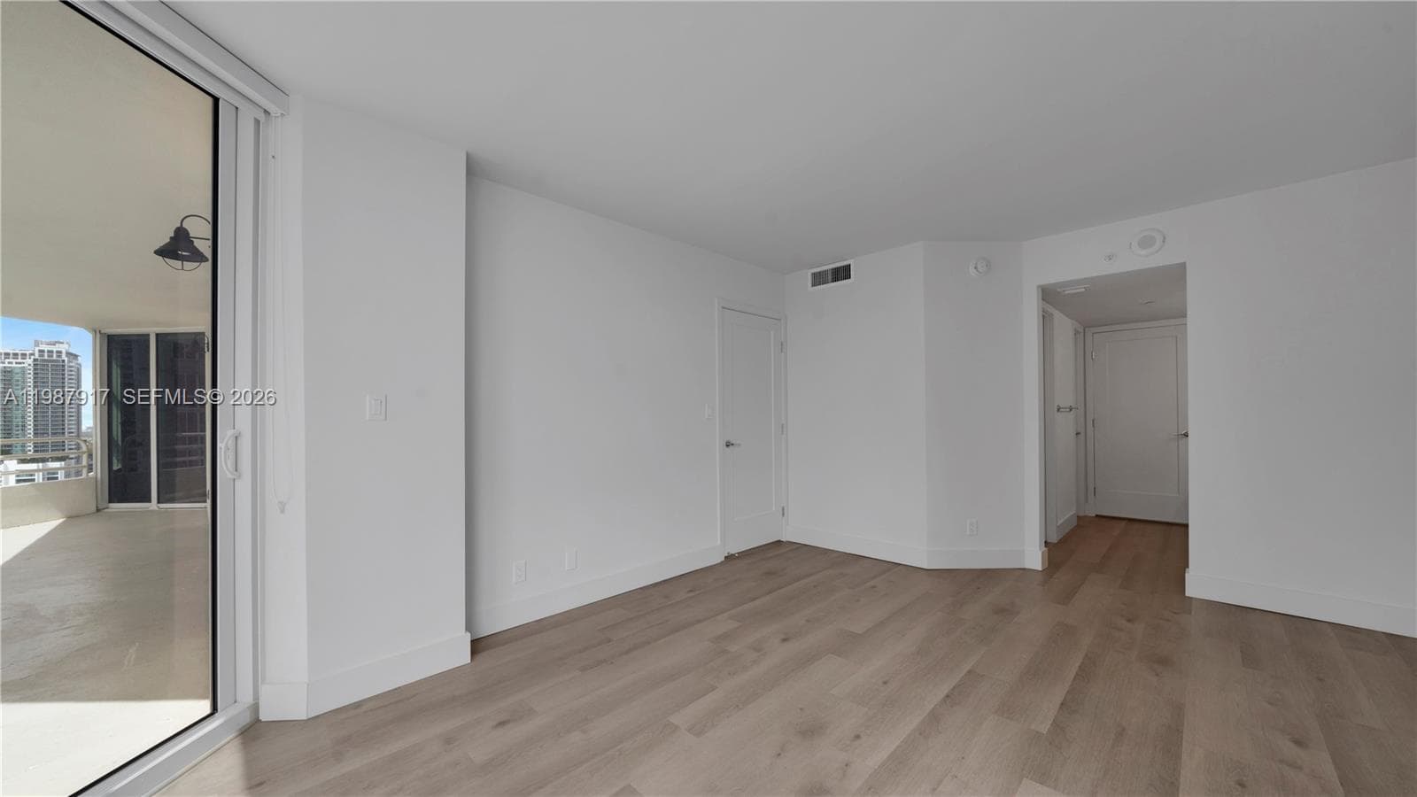555 NE 34th St # 2307, Miami FL 33137 — 21