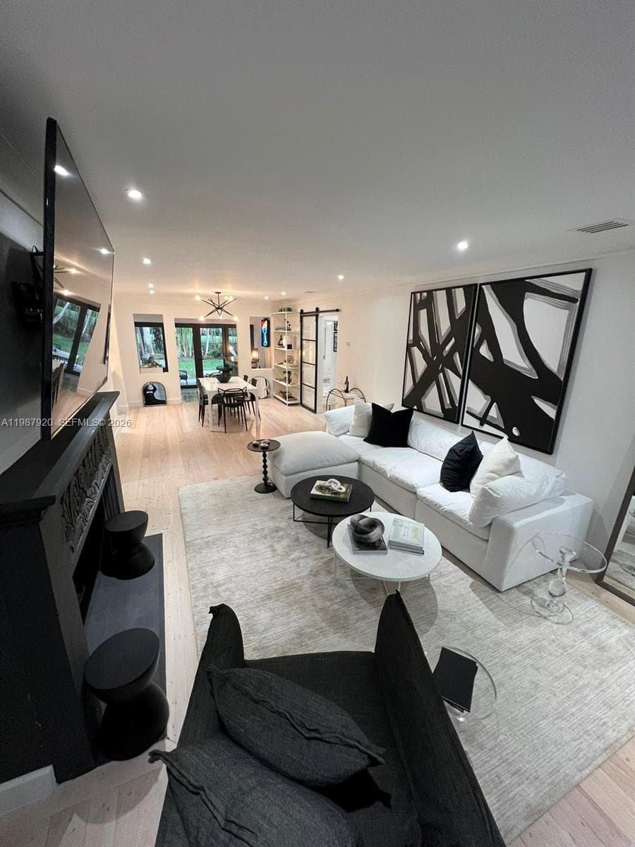 5173 Alton Rd, Miami Beach FL 33140 — 3