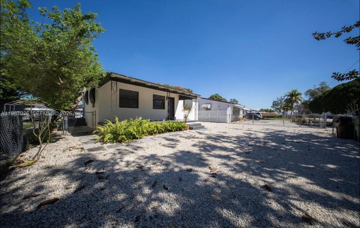 217 E 48th St # 2, Hialeah FL 33013 — 2