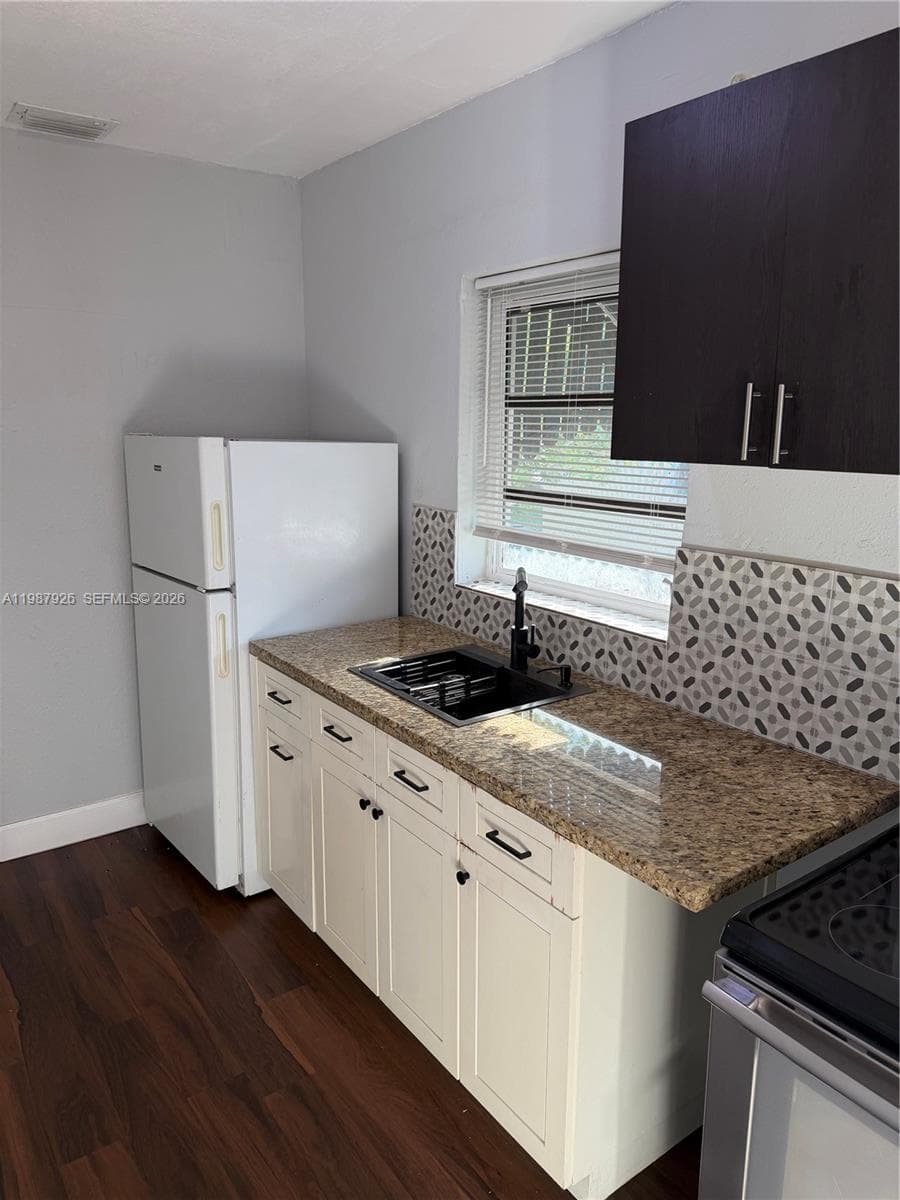217 E 48th St # 2, Hialeah FL 33013 — 6