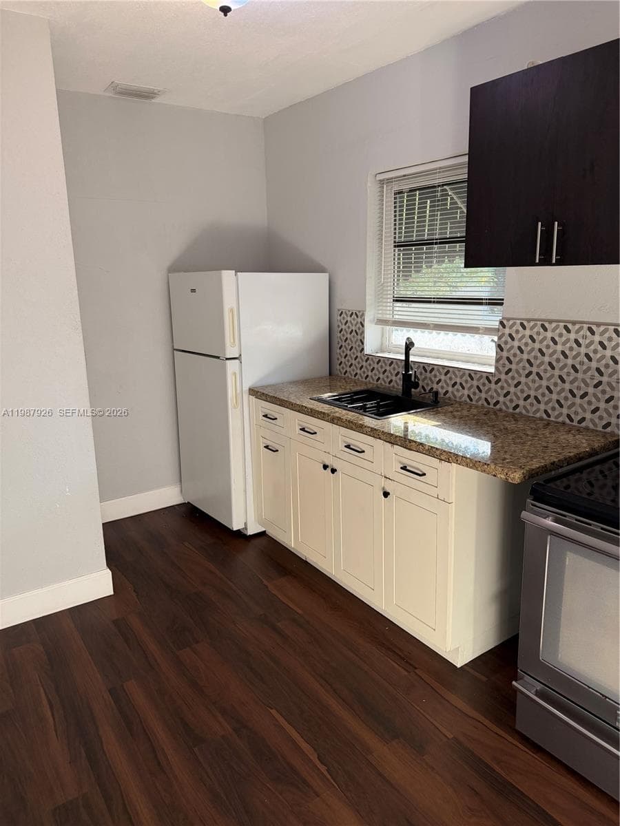 217 E 48th St # 2, Hialeah FL 33013 — 16