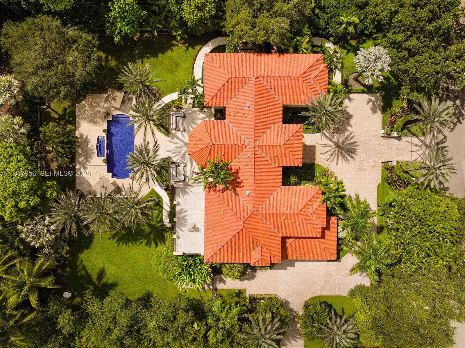 5250 Snapper Creek Rd, Coral Gables FL 33156 — 74