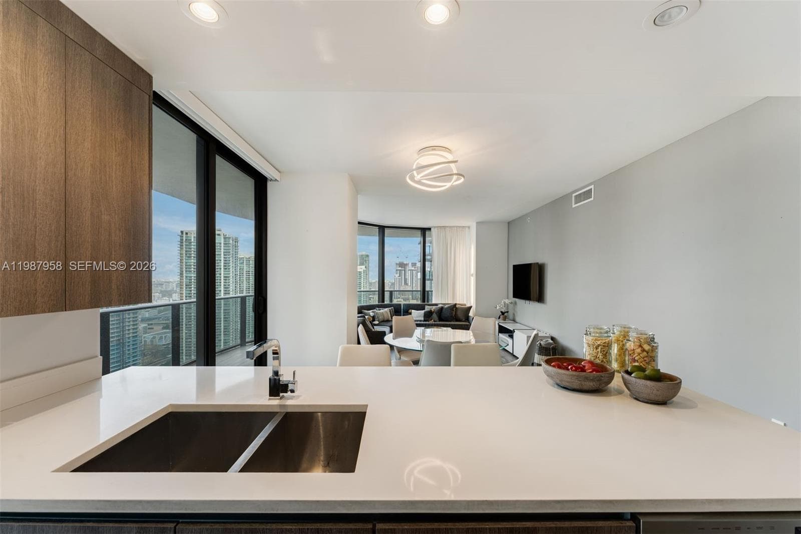 801 S Miami Ave # 3509, Miami FL 33130 — 8