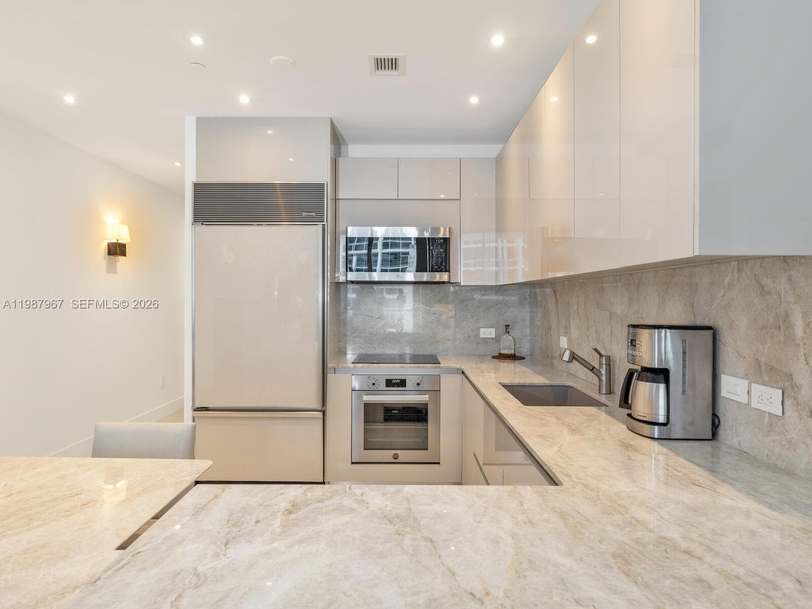6799 Collins Ave # 501, Miami Beach FL 33141 — 9