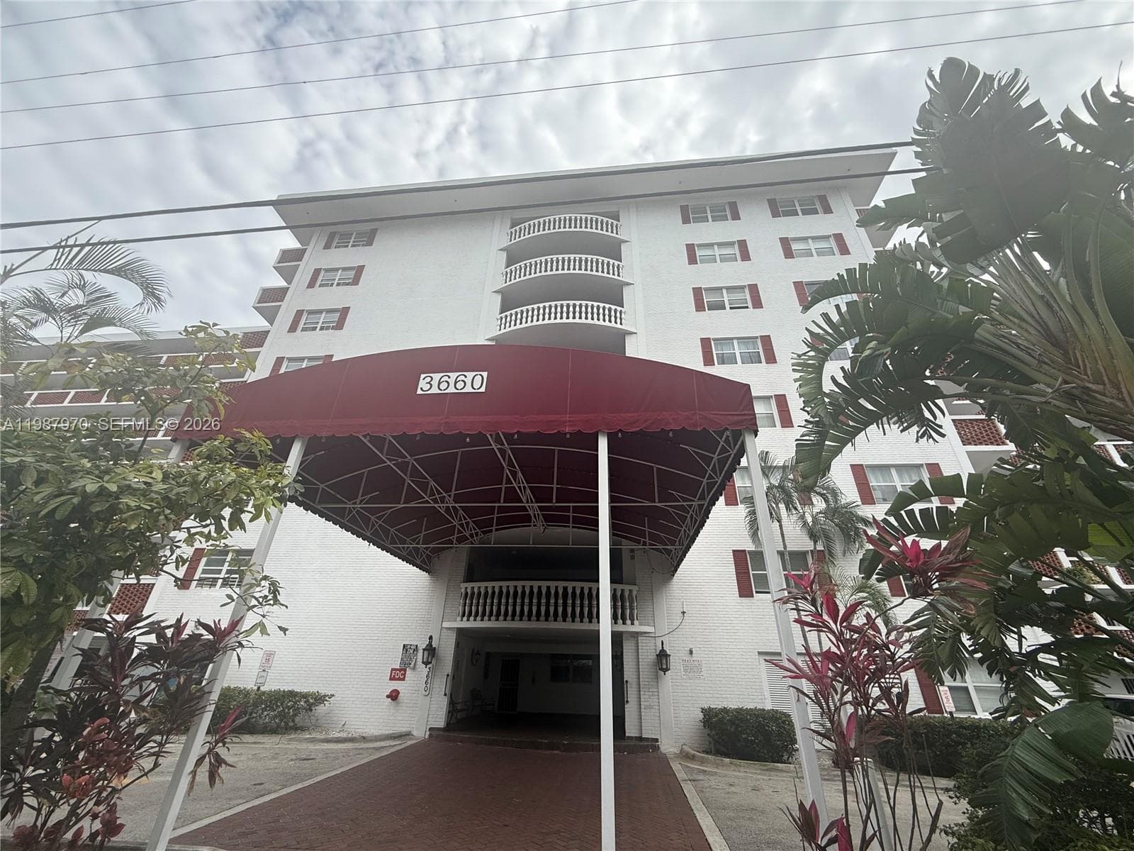 3660 NE 166th St # 415, North Miami Beach FL 33160 — 1