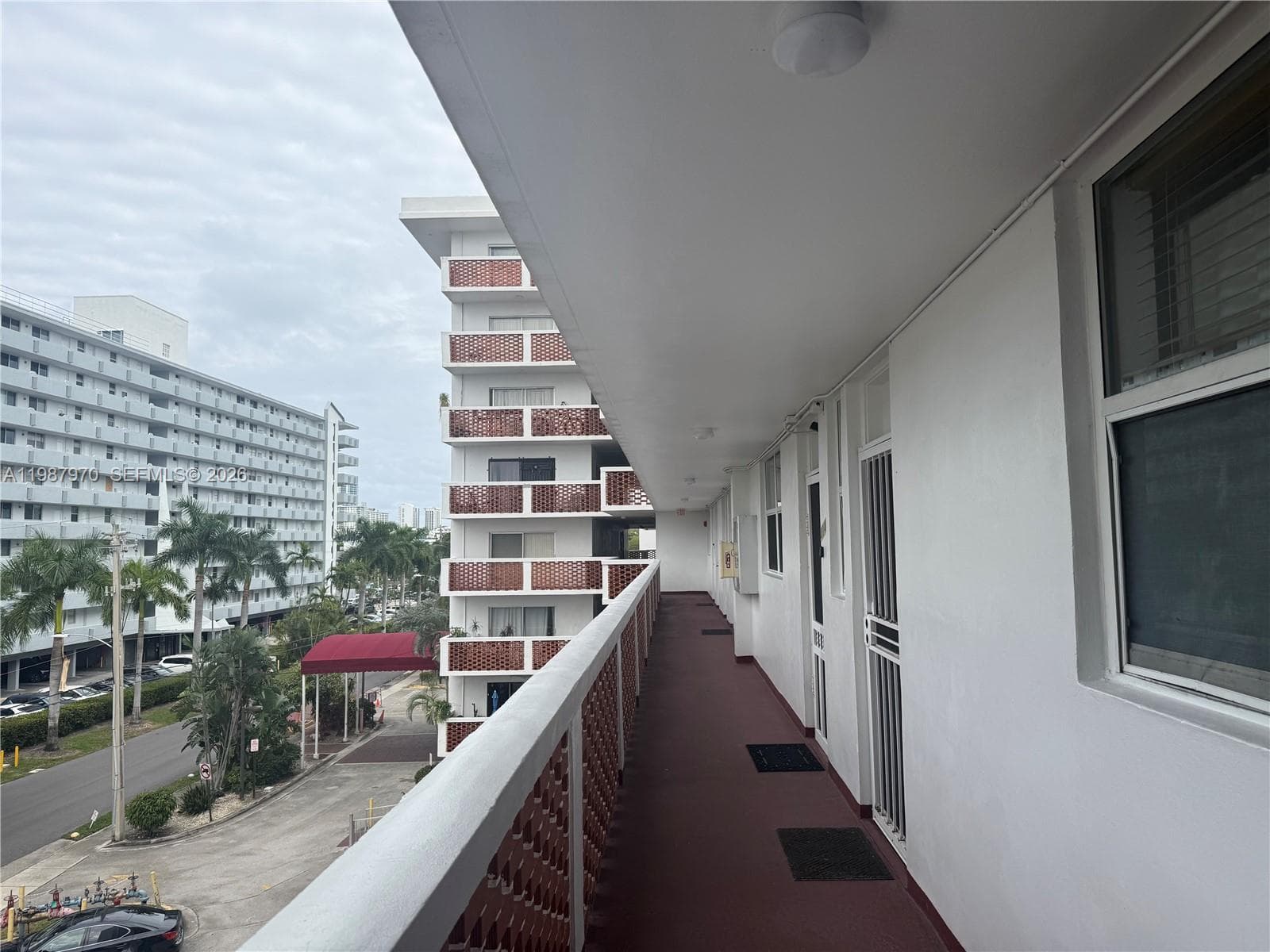 3660 NE 166th St # 415, North Miami Beach FL 33160 — 4