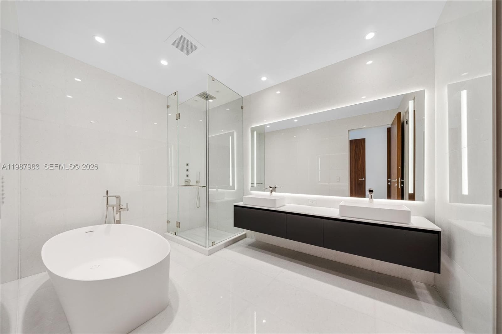 5 Grove Isle Dr # 504, Coconut Grove FL 33133 — 65