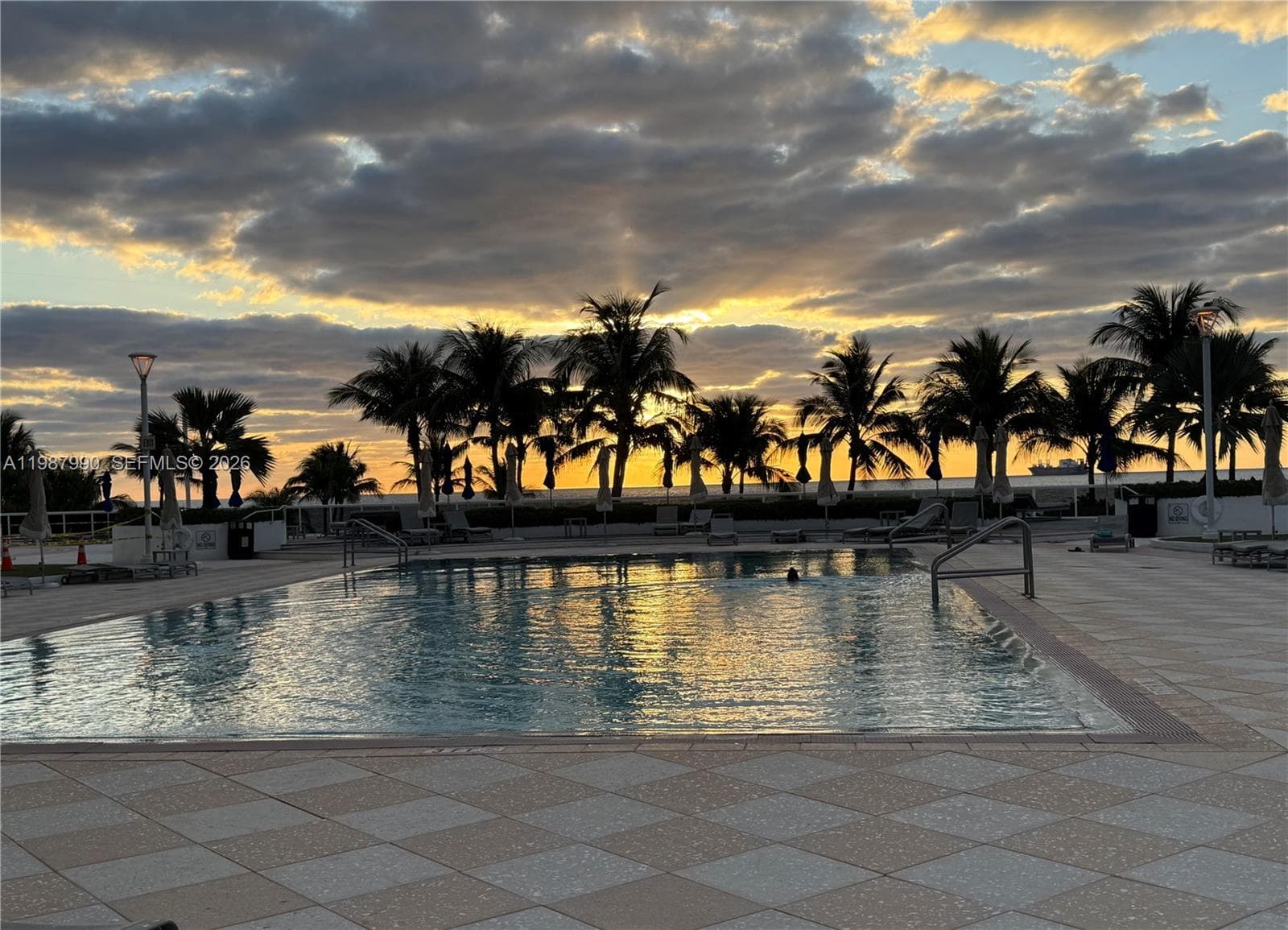 100 Lincoln Rd # 836, Miami Beach FL 33139 — 28