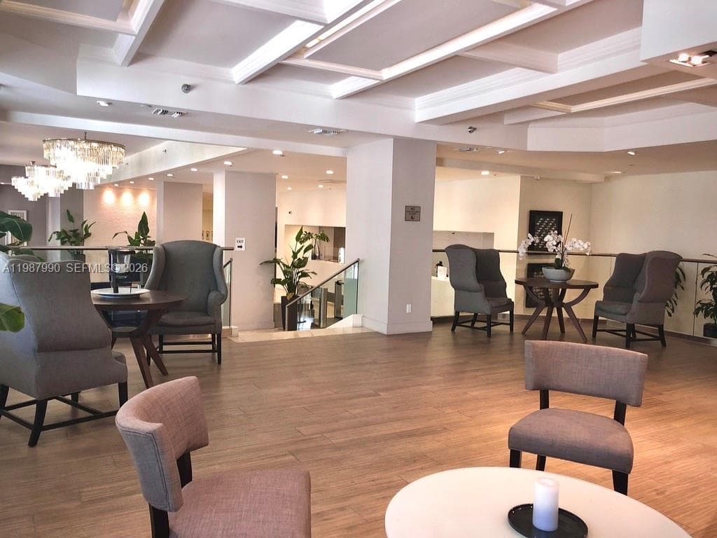 100 Lincoln Rd # 836, Miami Beach FL 33139 — 33