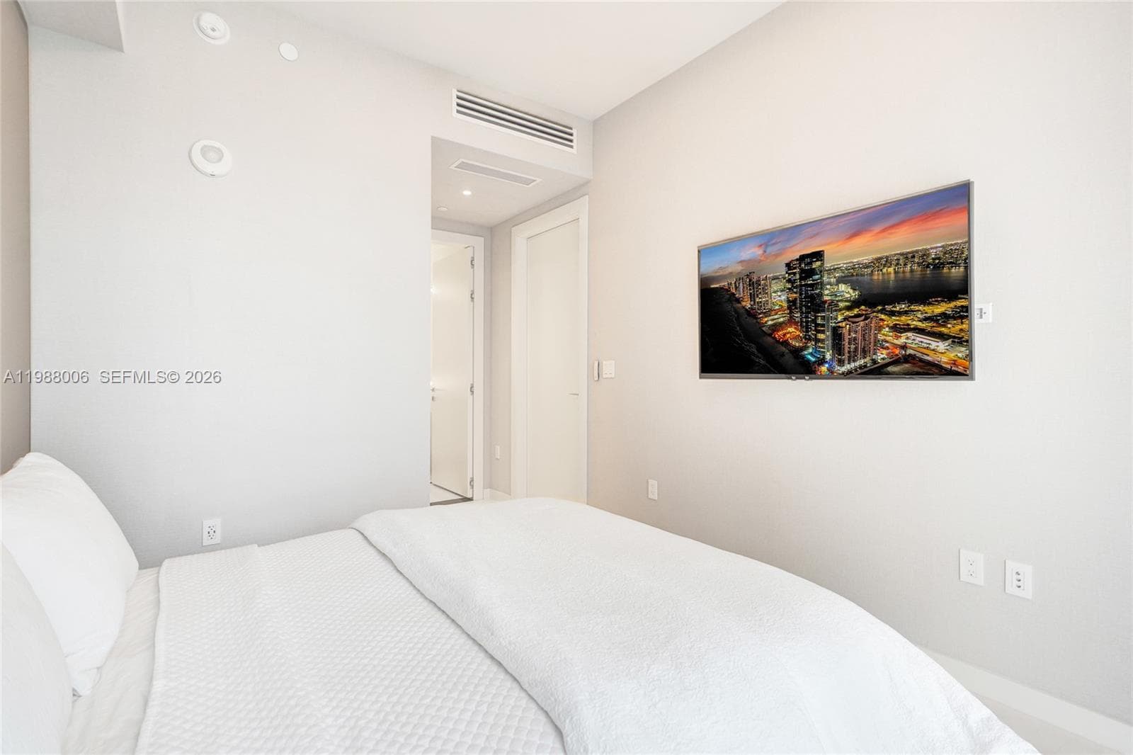 300 Biscayne Boulevard Way # 1808W, Miami FL 33131 — 27