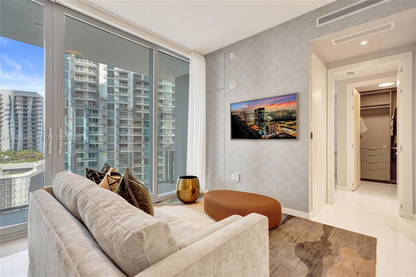 300 Biscayne Boulevard Way # 1808W, Miami FL 33131 — 17
