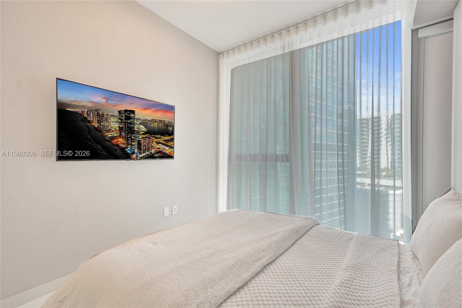 300 Biscayne Boulevard Way # 1808W, Miami FL 33131 — 22