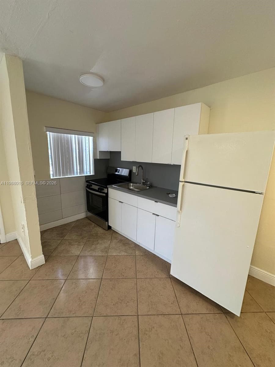100 NE 78th St # 4, Miami FL 33138 — 6