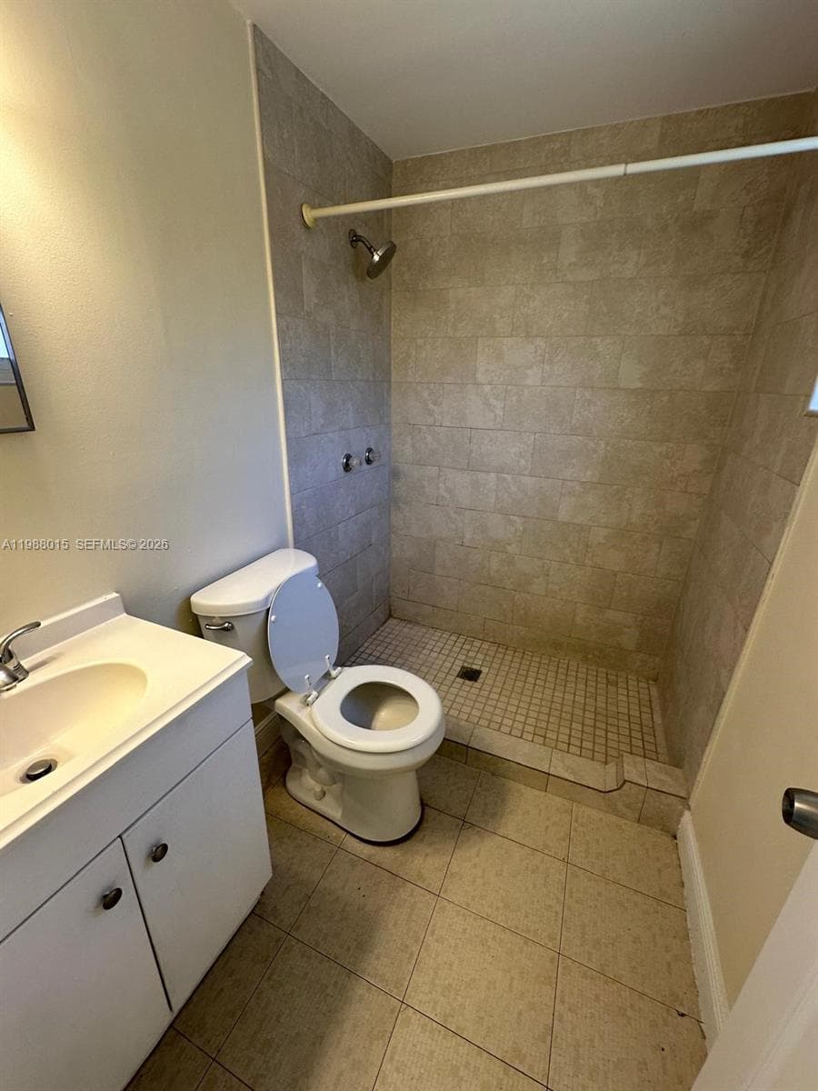 100 NE 78th St # 4, Miami FL 33138 — 12