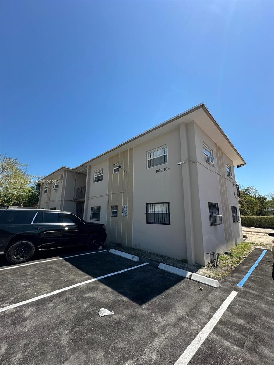100 NE 78th St # 4, Miami FL 33138 — 1