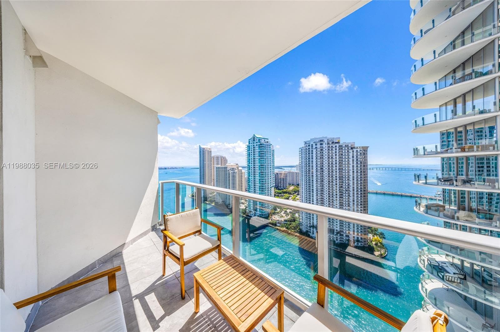 300 S Biscayne Blvd # 2806, Miami FL 33131 — 21
