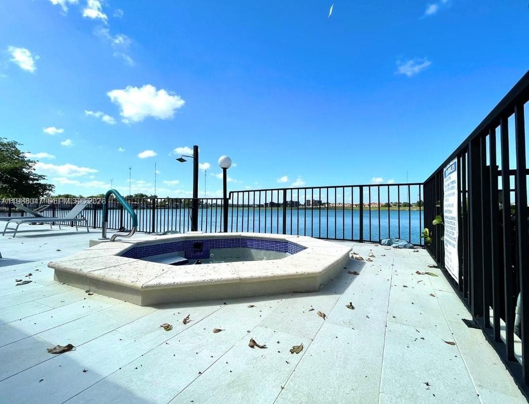 605 Ives Dairy Rd # 7, Miami FL 33179 — 36