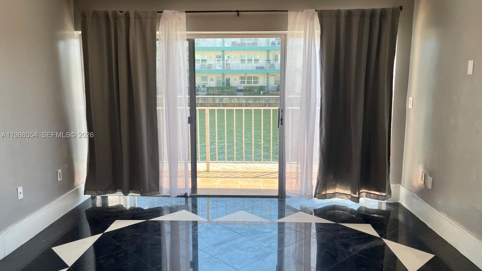3944 NE 167th St # 106, North Miami Beach FL 33160 — 7