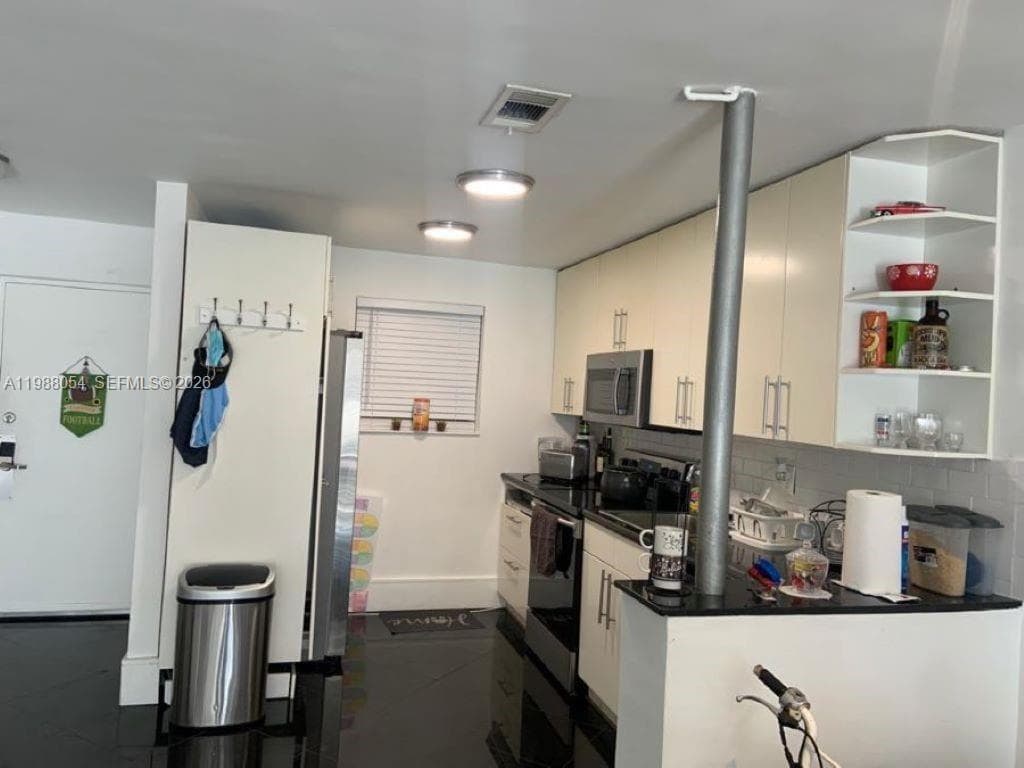 3944 NE 167th St # 106, North Miami Beach FL 33160 — 4