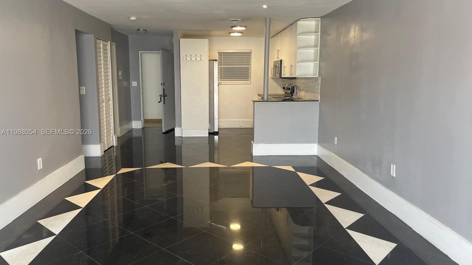 3944 NE 167th St # 106, North Miami Beach FL 33160 — 8