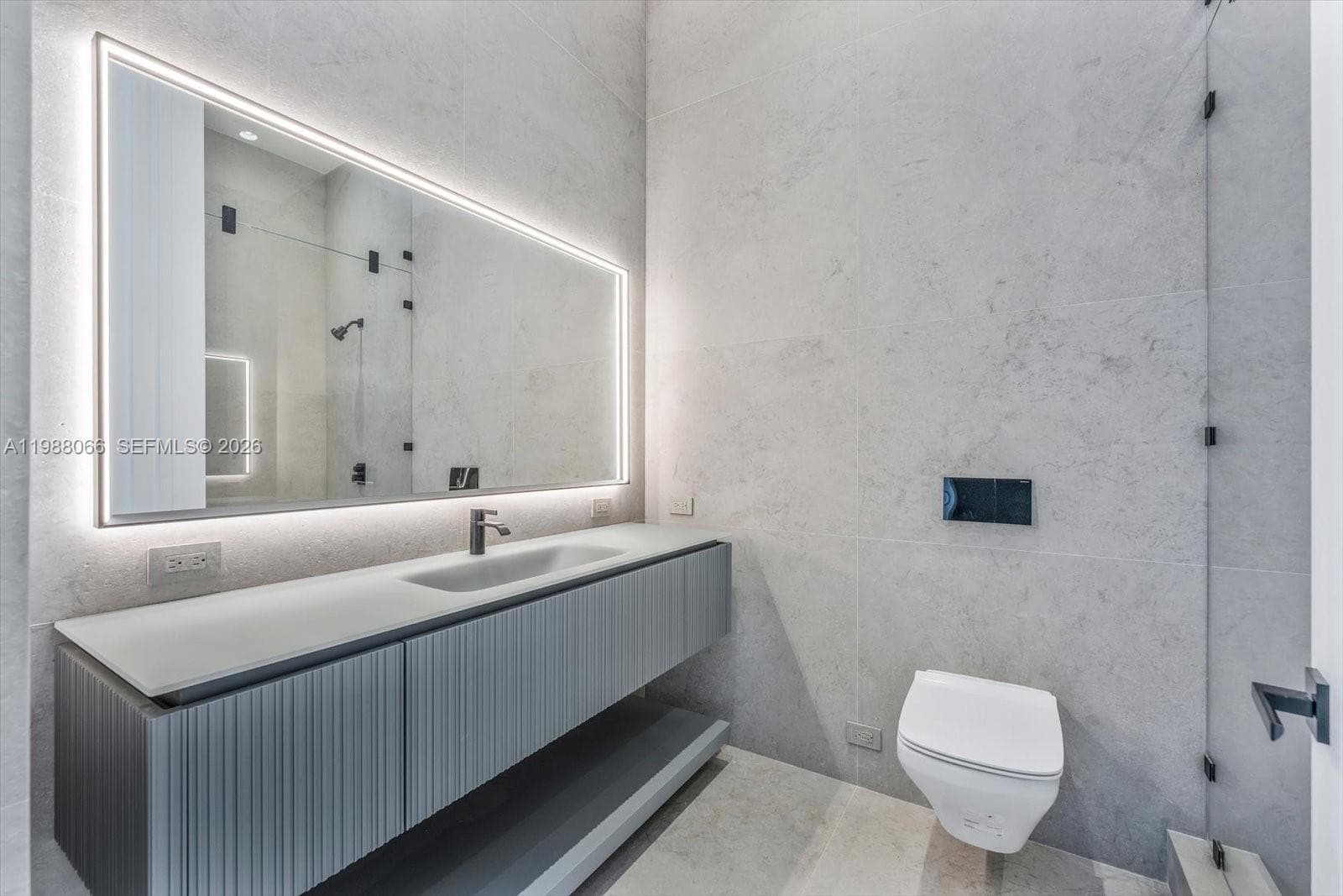 17901 Collins Ave # 01, Sunny Isles Beach FL 33160 — 24